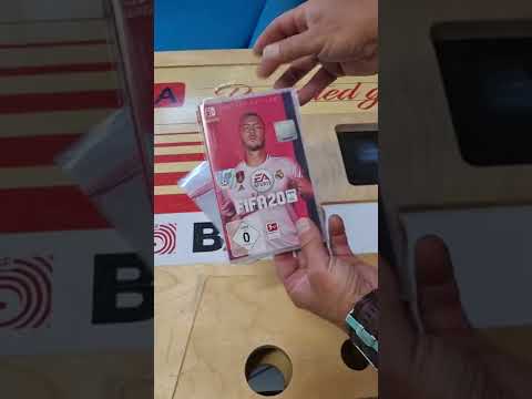 Protective cases closure for NS games