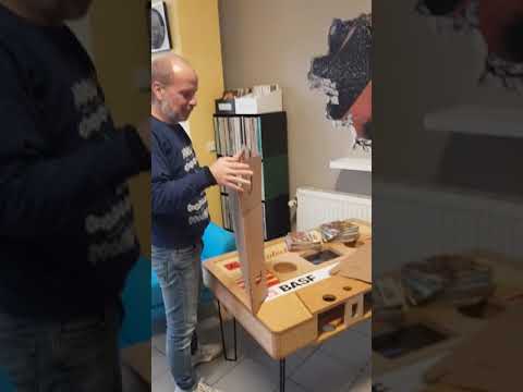 Single cardboard box - storage box
