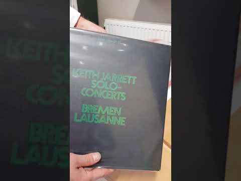 LP cover sleeves box closure #2