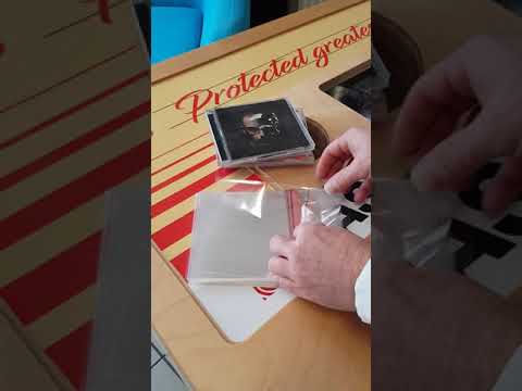 CD protective sleeve case seal